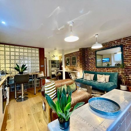 By The Beach Large Central Stylish Studio For 4 Guests Brighton Exterior photo