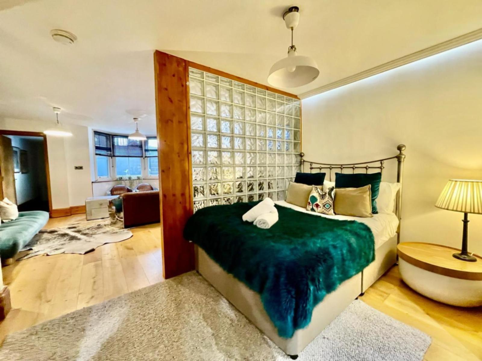 By The Beach Large Central Stylish Studio For 4 Guests Brighton Exterior photo